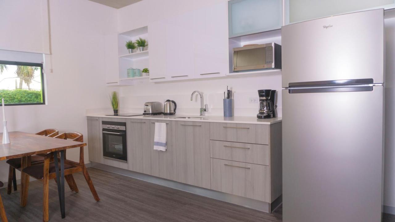 Bee Suites Santa Ana Santa Ana  Eksteriør billede