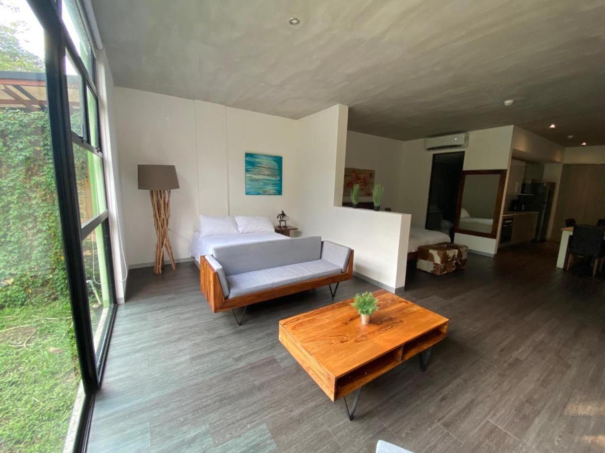 Bee Suites Santa Ana Santa Ana  Eksteriør billede