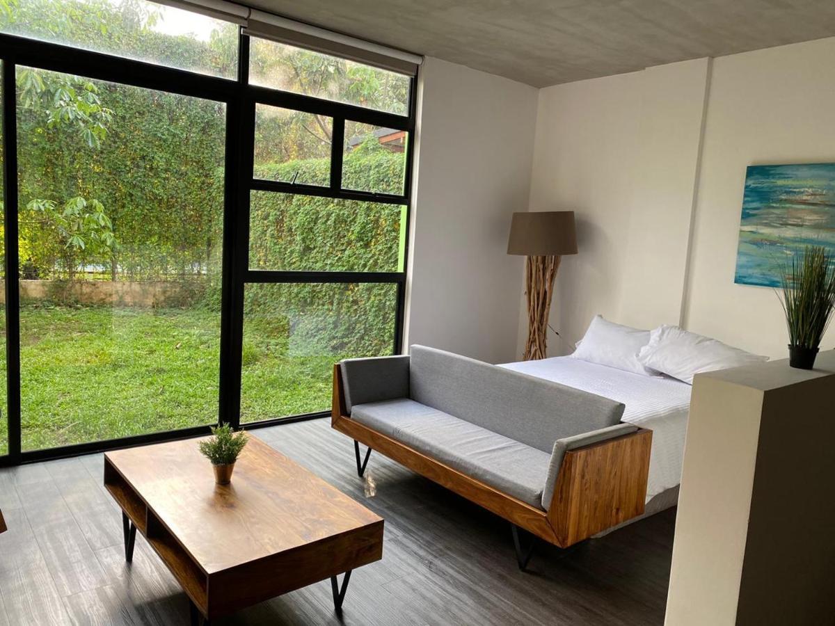 Bee Suites Santa Ana Santa Ana  Eksteriør billede