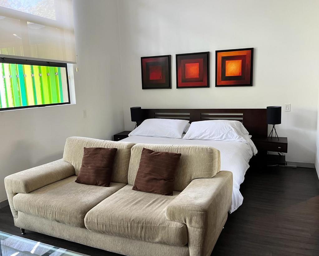 Bee Suites Santa Ana Santa Ana  Eksteriør billede