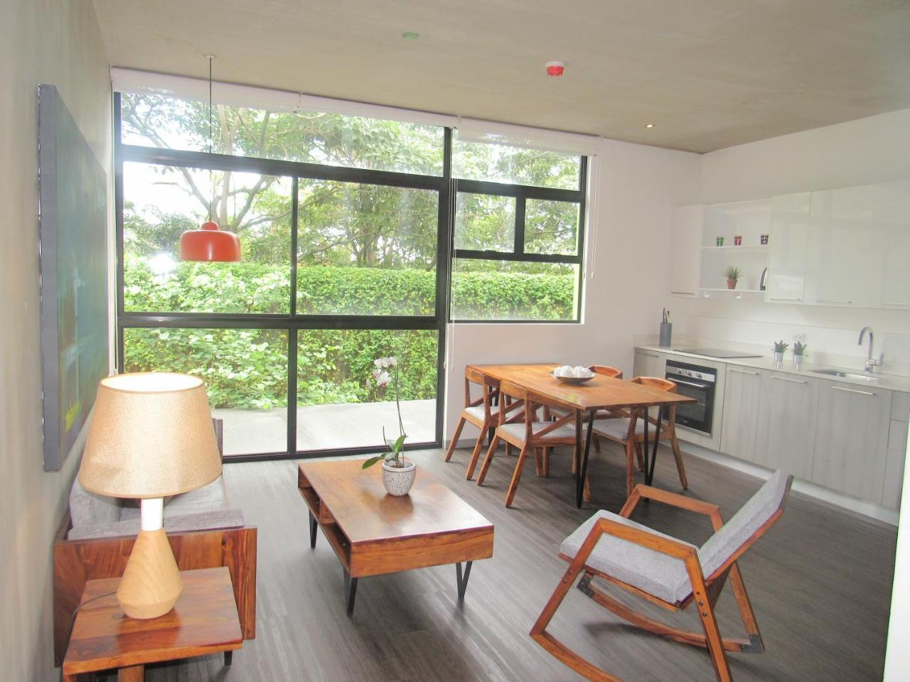Bee Suites Santa Ana Santa Ana  Eksteriør billede