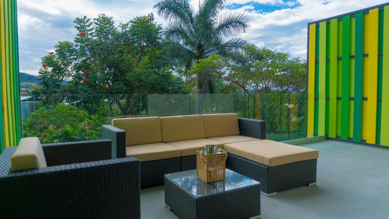 Bee Suites Santa Ana Santa Ana  Eksteriør billede